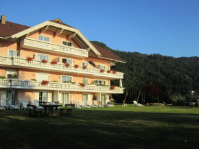 Гостиница Appartementhaus Karantanien am Ossiacher See  Оссиах